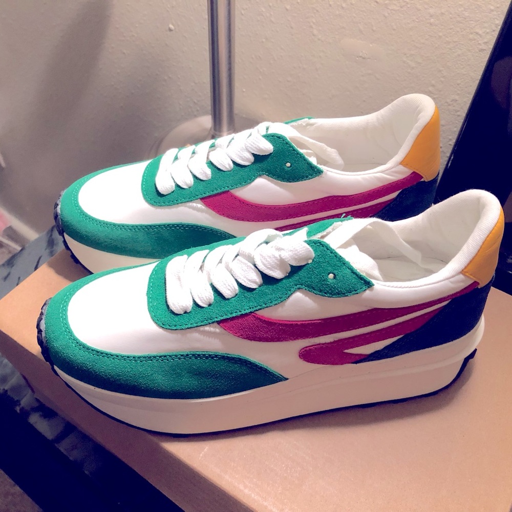 Steve Madden sneakers